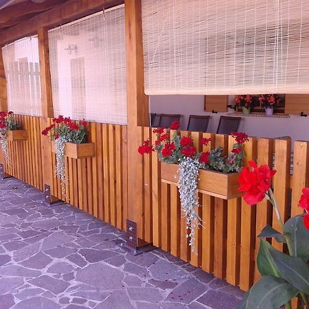 Turisticna Kmetija Pri Pozarju Villa Knezak Luaran gambar