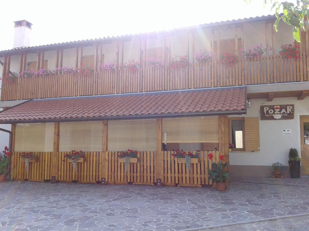 Turisticna Kmetija Pri Pozarju Villa Knezak Luaran gambar